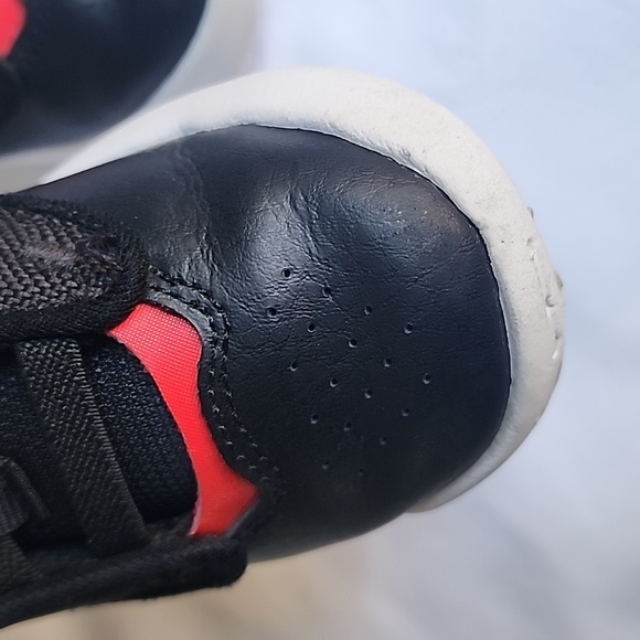 Toddler Jordan's - Picture 4 of 8